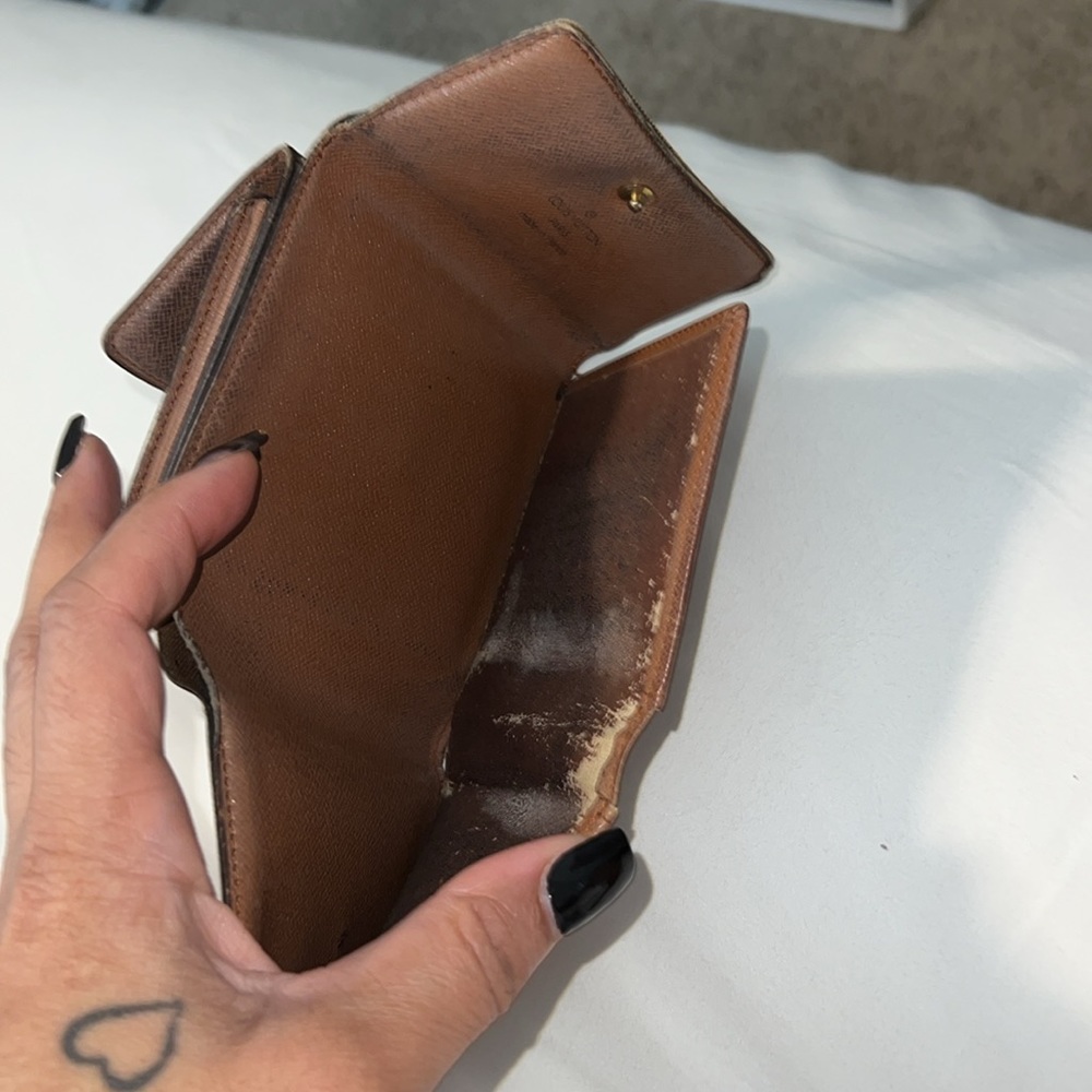 Small Lv Wallet - image 5